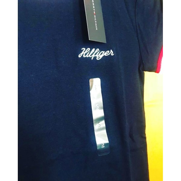 画像2: 人気のTommy Hilfiger(トミーヒルフィガー)レディースTシャツ (2)